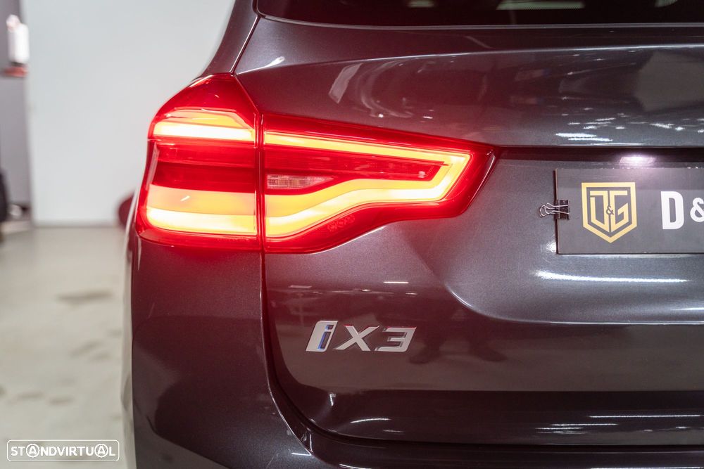 BMW iX3 Inspiring - 30