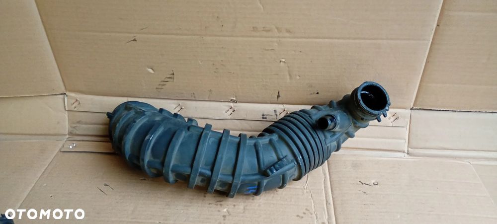 Rura przewód dolot powietrza Hyundai I40 1.7 CRDI 28140-3Z301 - 5