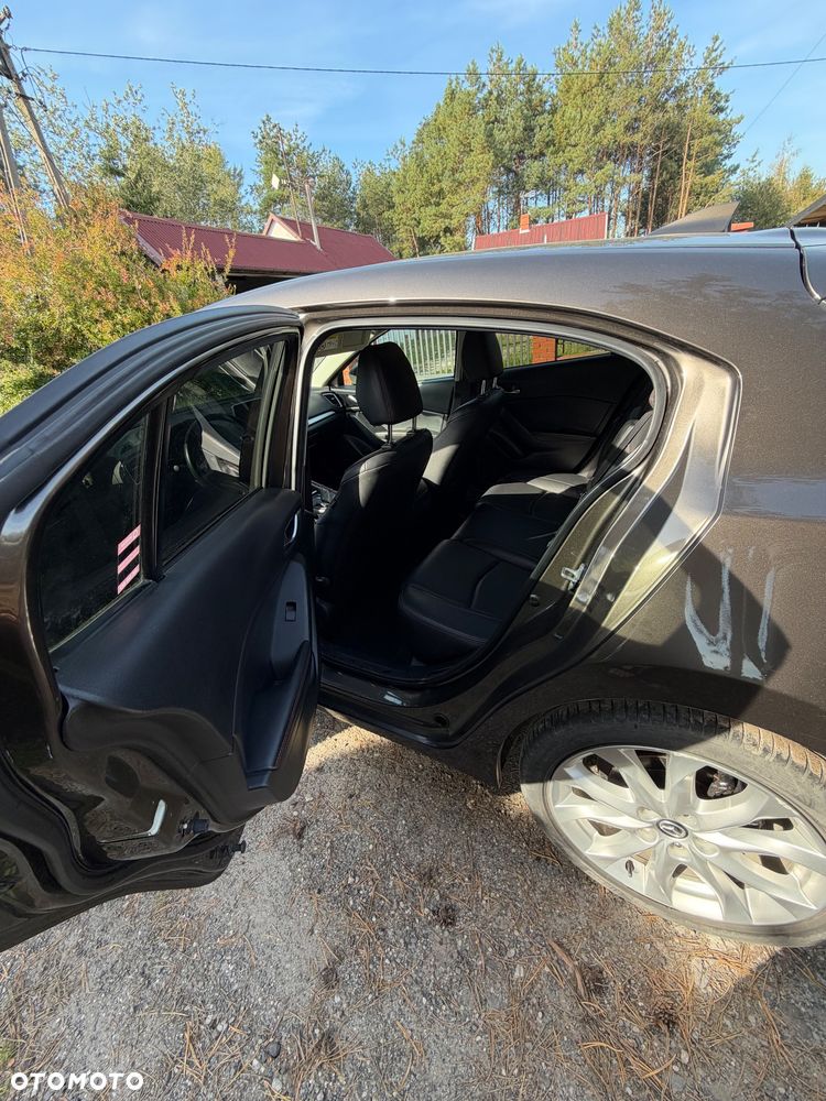 Mazda 3 - 9
