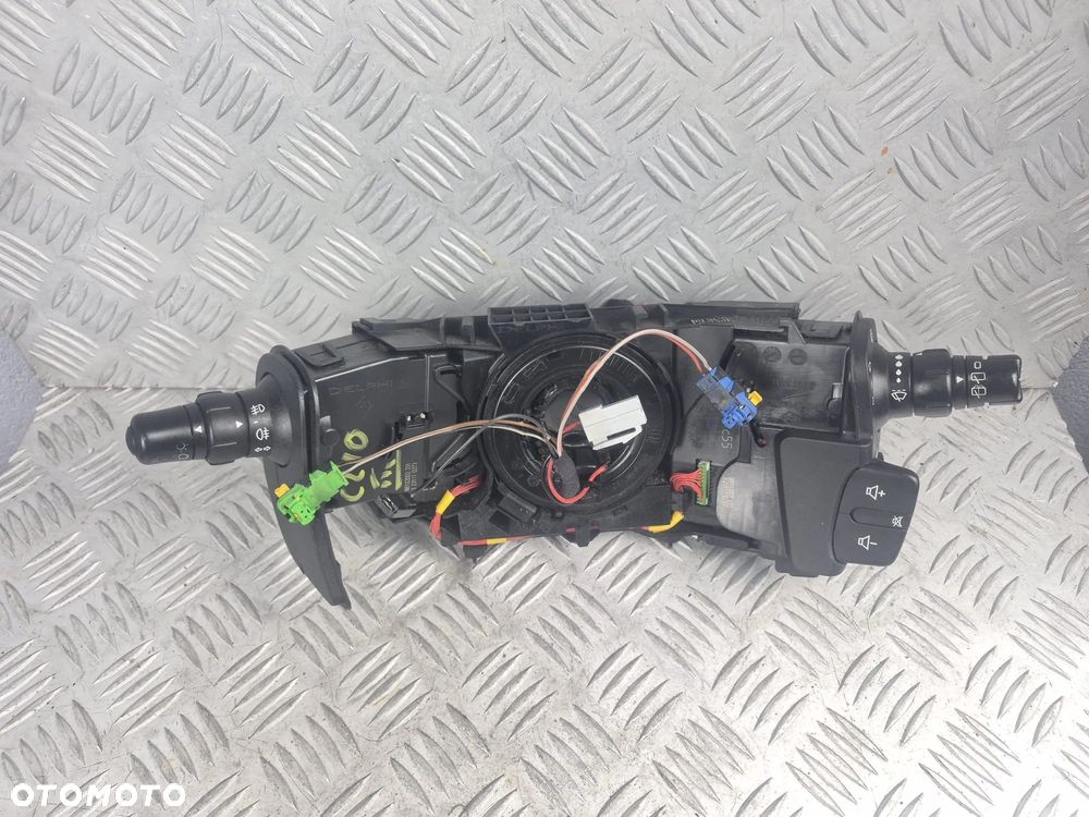 Przełącznik zespolony Renault Clio III 8200906794 - 1