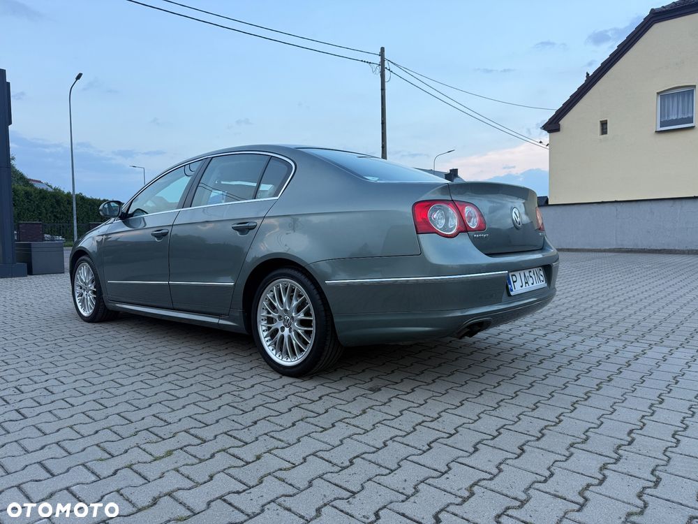 Volkswagen Passat 2.0 TDI Comfortline - 5