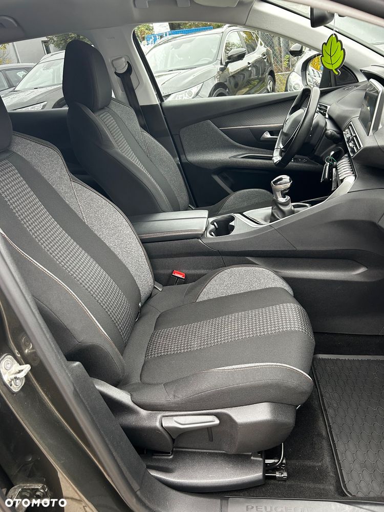 Peugeot 3008 - 15