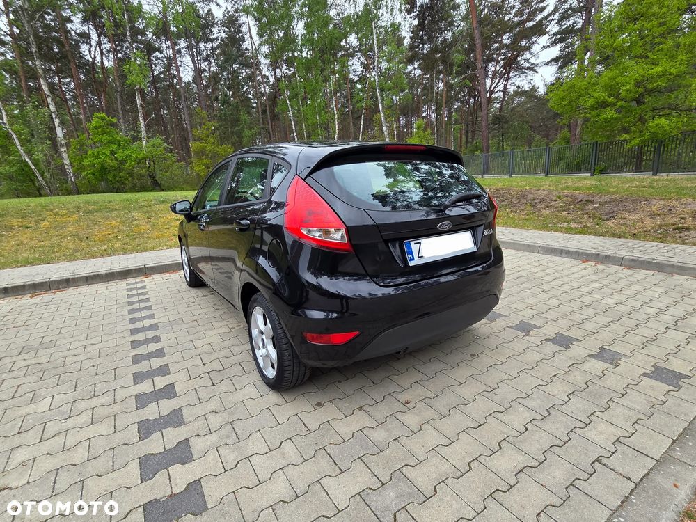 Ford Fiesta 1.25 Champions Edition - 16