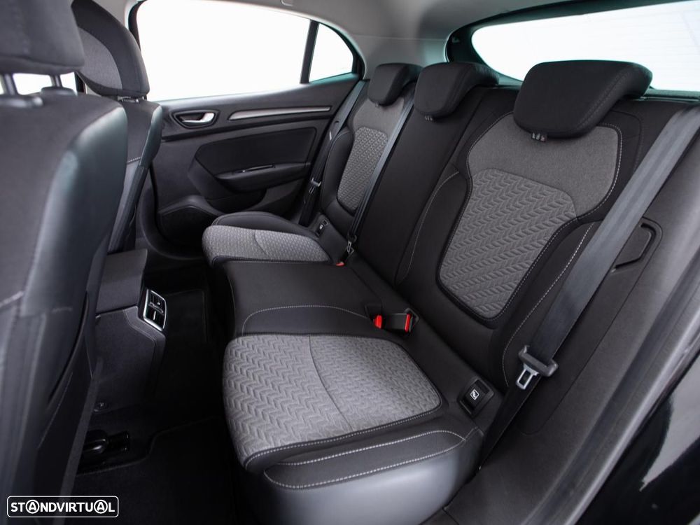 Renault Mégane 1.5 Blue dCi Limited - 10