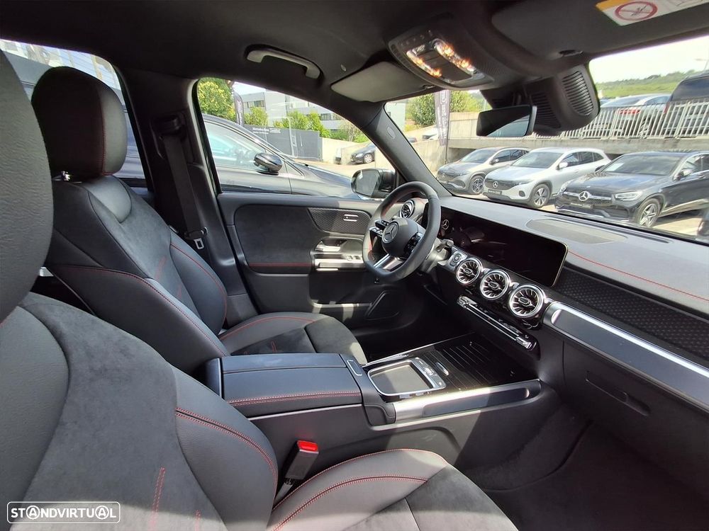 Mercedes-Benz EQB - 13