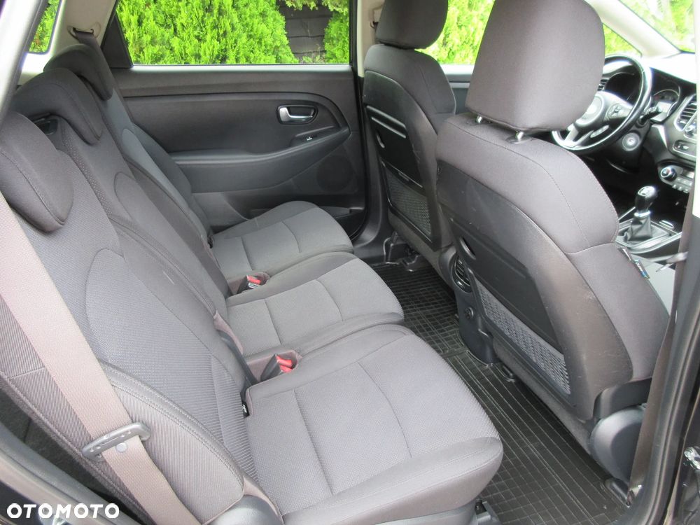 Kia Carens 1.7 CRDi Spirit - 16