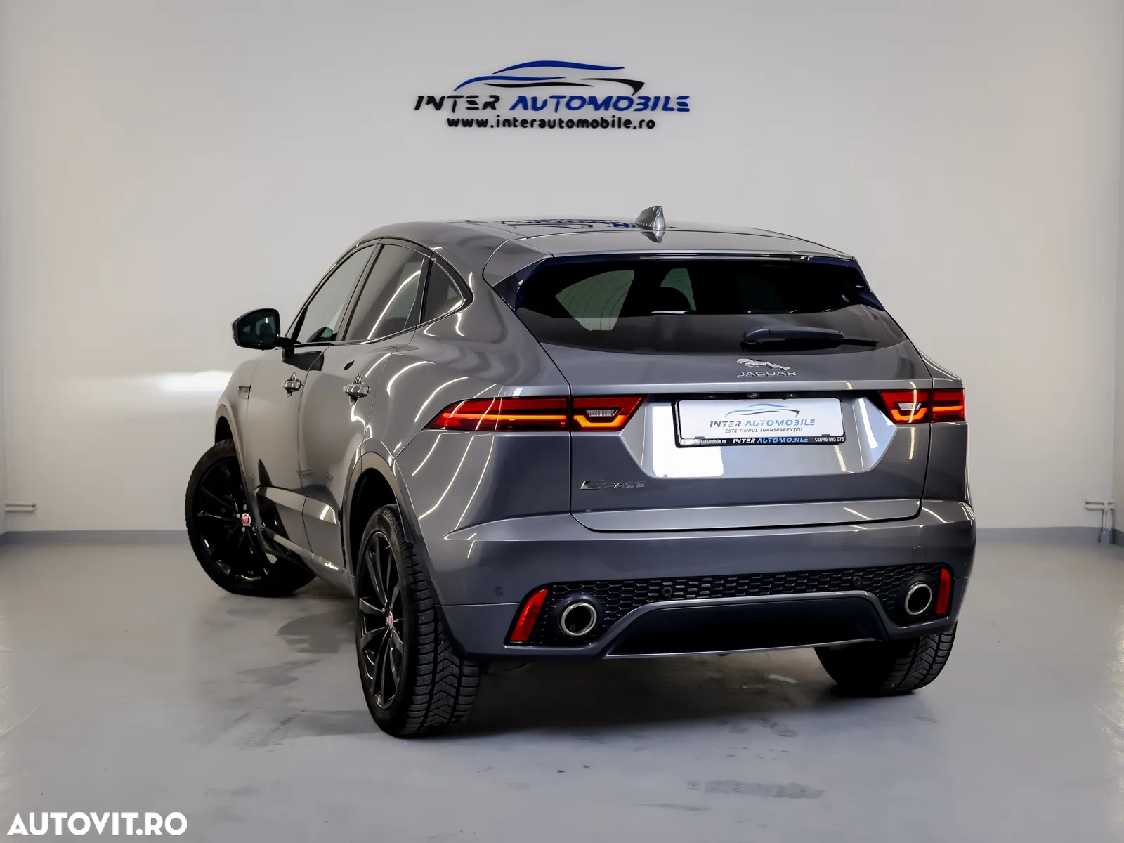 Jaguar E-Pace D150 FWD R-Dynamic S - 11