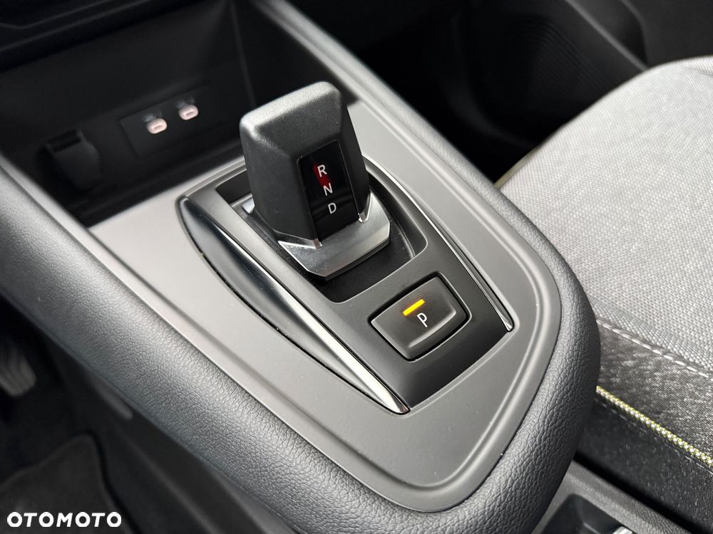 Renault Captur TCe Mild Hybrid 140 EDC GPF TECHNO - 27