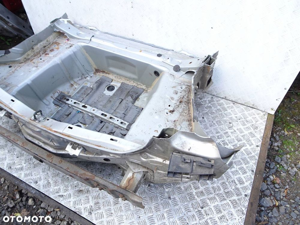 pas tylny wanna toyota verso 09-18r. 1f7 - 3