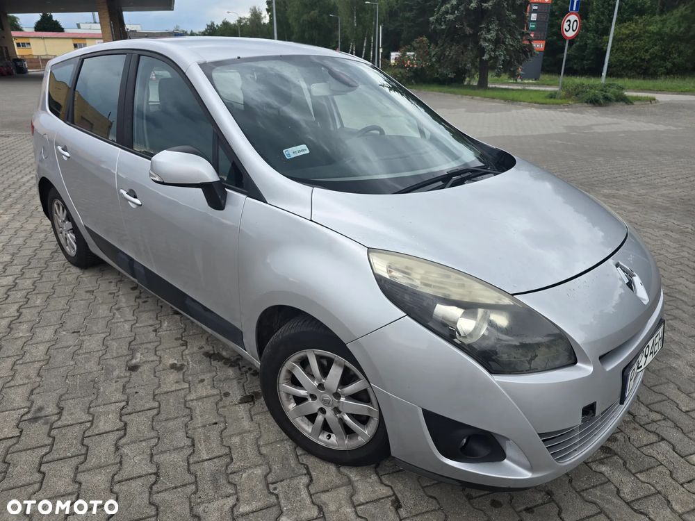 Renault Scenic 1.9 dCi FAP Dynamique - 4