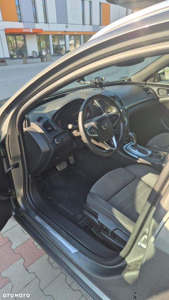 Opel Insignia - 12