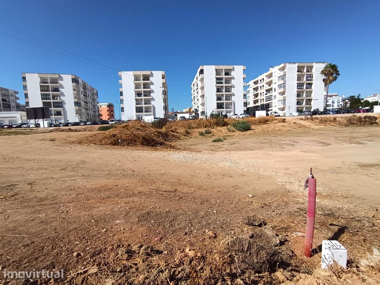 Terrenos para construção de moradias entre o Mar, a Cidade e a... - Grande imagem: 5/17
