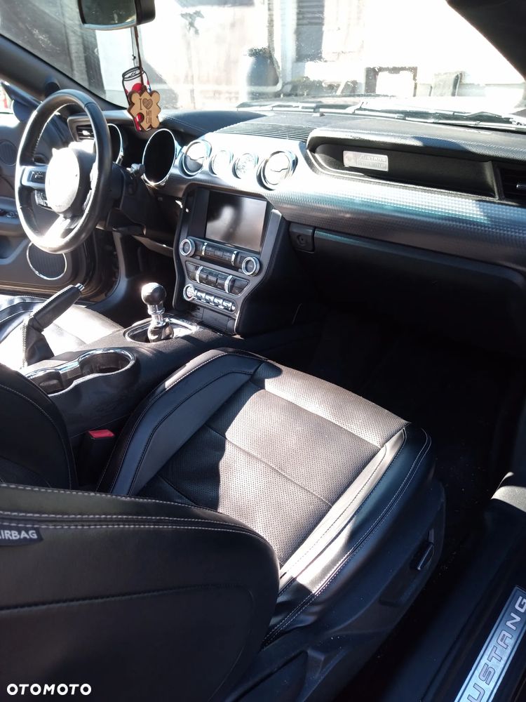 Ford Mustang 5.0 Ti-VCT V8 Black Shadow Edition - 11
