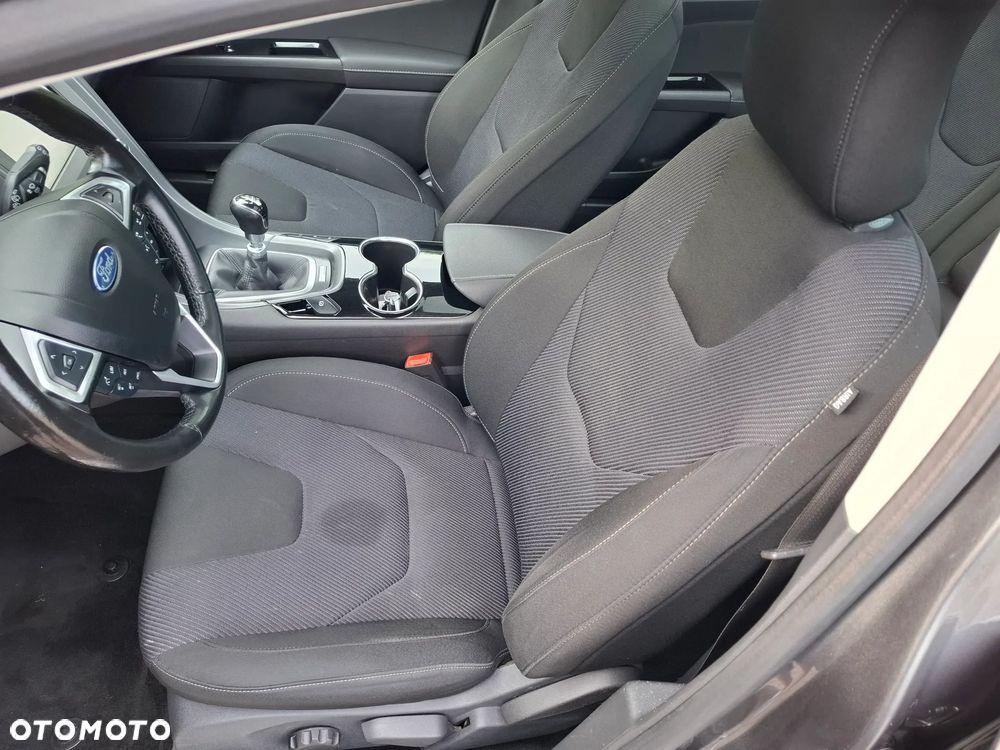 Ford Mondeo - 7