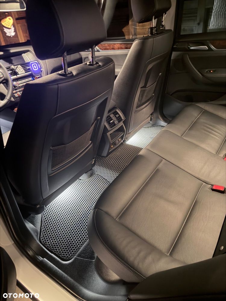 BMW X3 xDrive28i xLine - 40