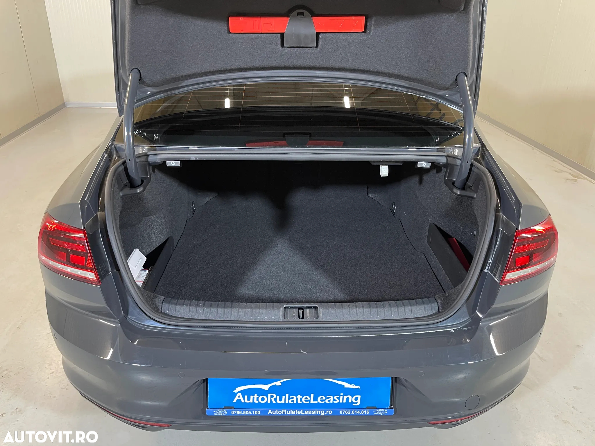 Volkswagen Passat 2.0 TDI DSG Comfortline - 12