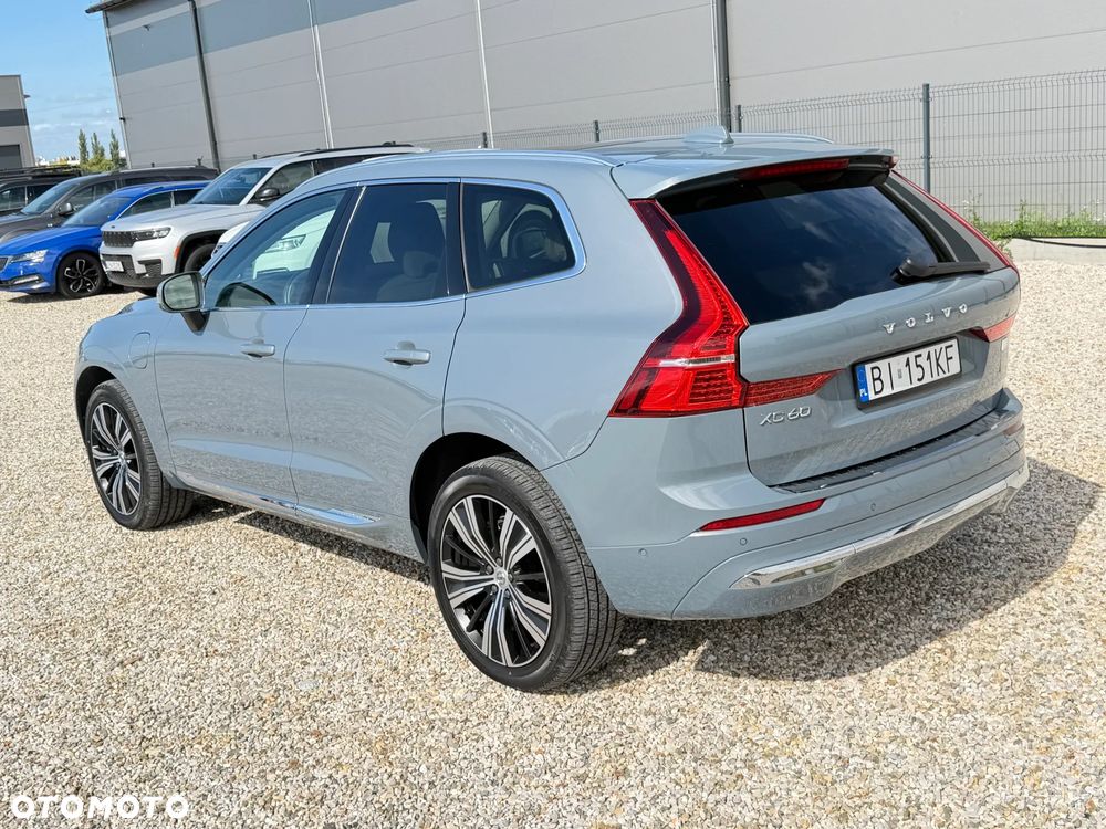 Volvo XC 60 T8 AWD Recharge Plus Black Edition - 5