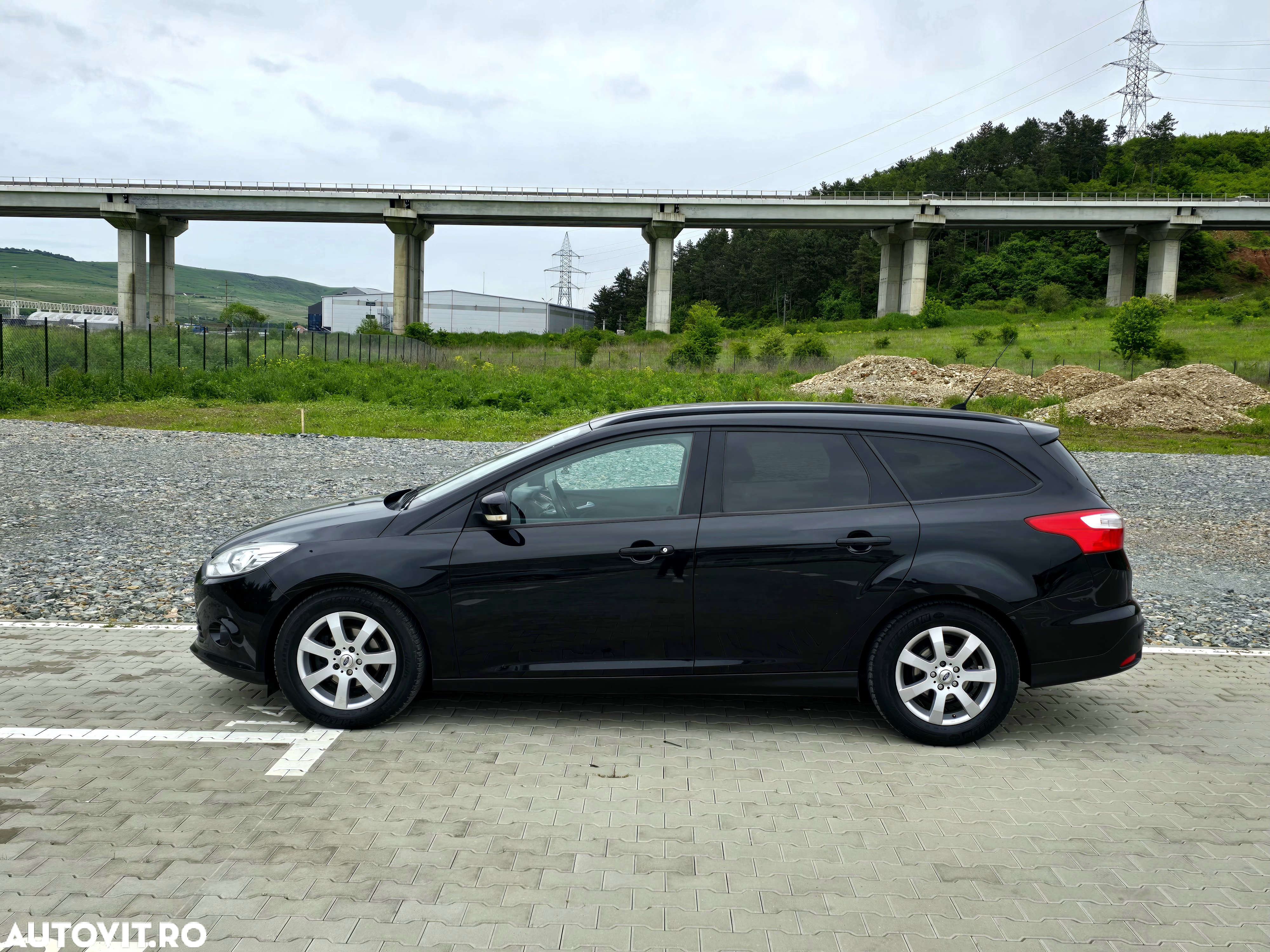Ford Focus - 12