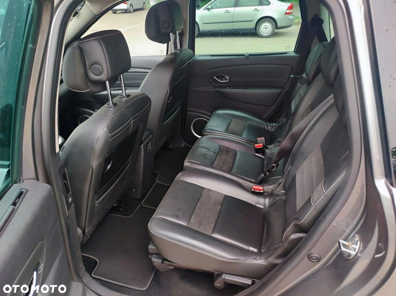 Renault Grand Scenic - 12