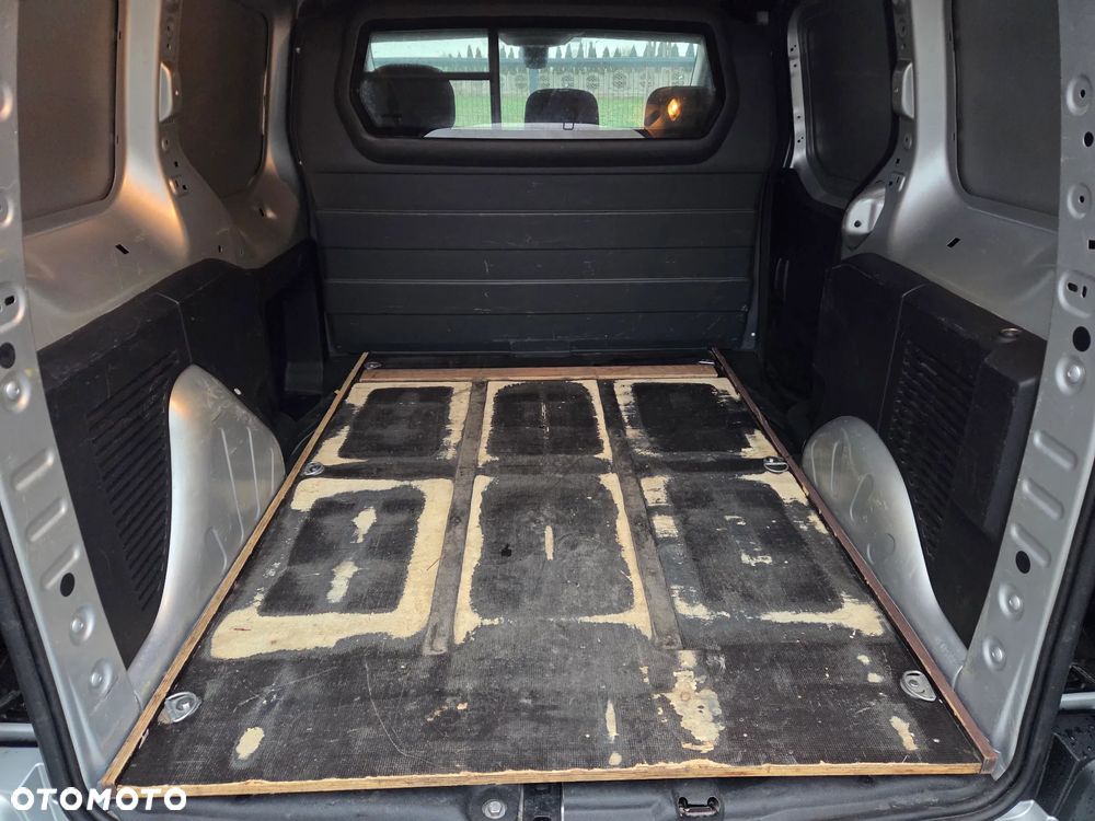 Peugeot Partner - 11