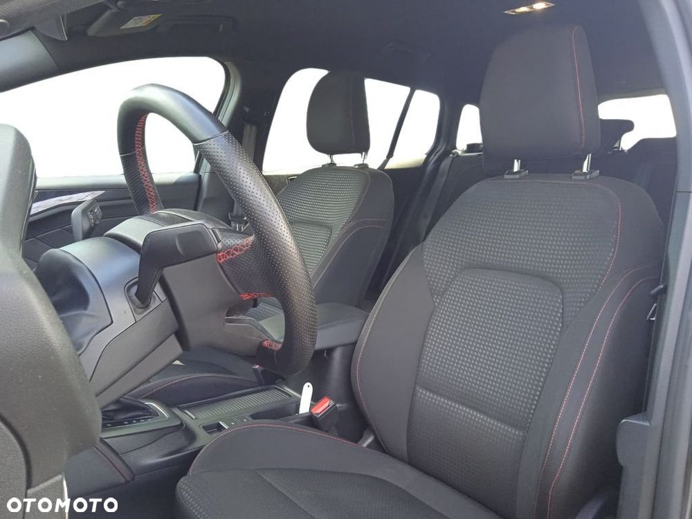 Ford Focus 1.0 EcoBoost mHEV ST-Line X - 34