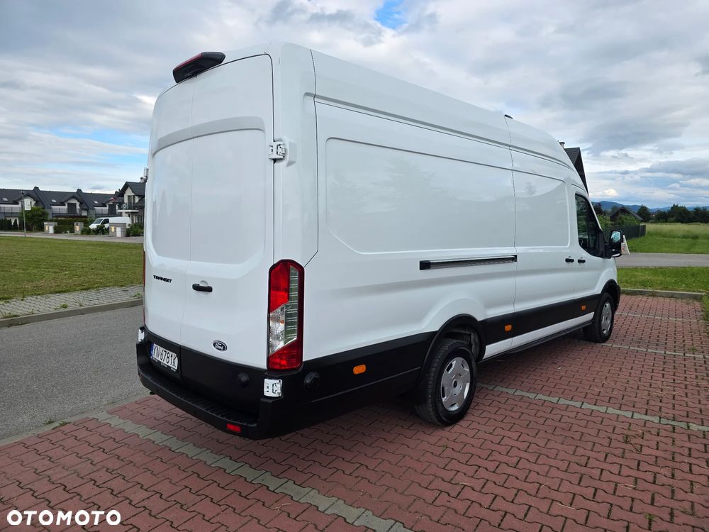 Ford Transit L4 RWD Trend - 5