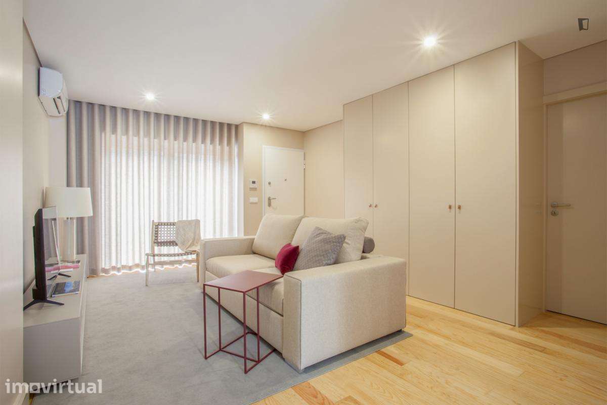 Apartamento com 1 quartos - localizado em Santo Ildefonso Porto - Grande imagem: 5/19