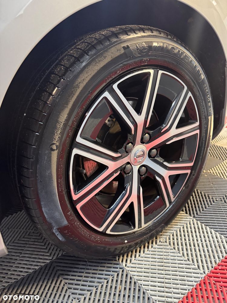 Volvo V60 B3 B Essential - 13