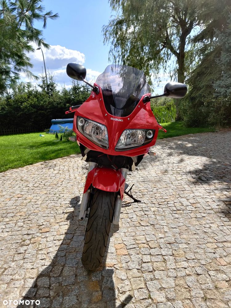 Suzuki SV - 4