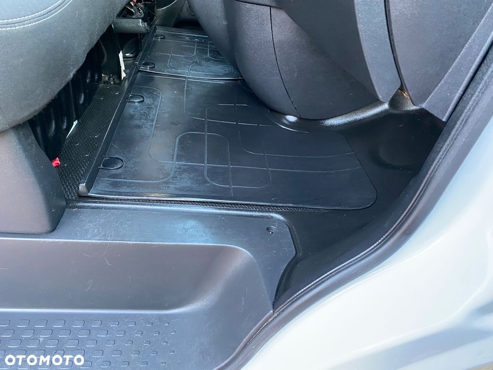 Renault TRAFIC L1 H1  120 koni 2.0 dci - 19