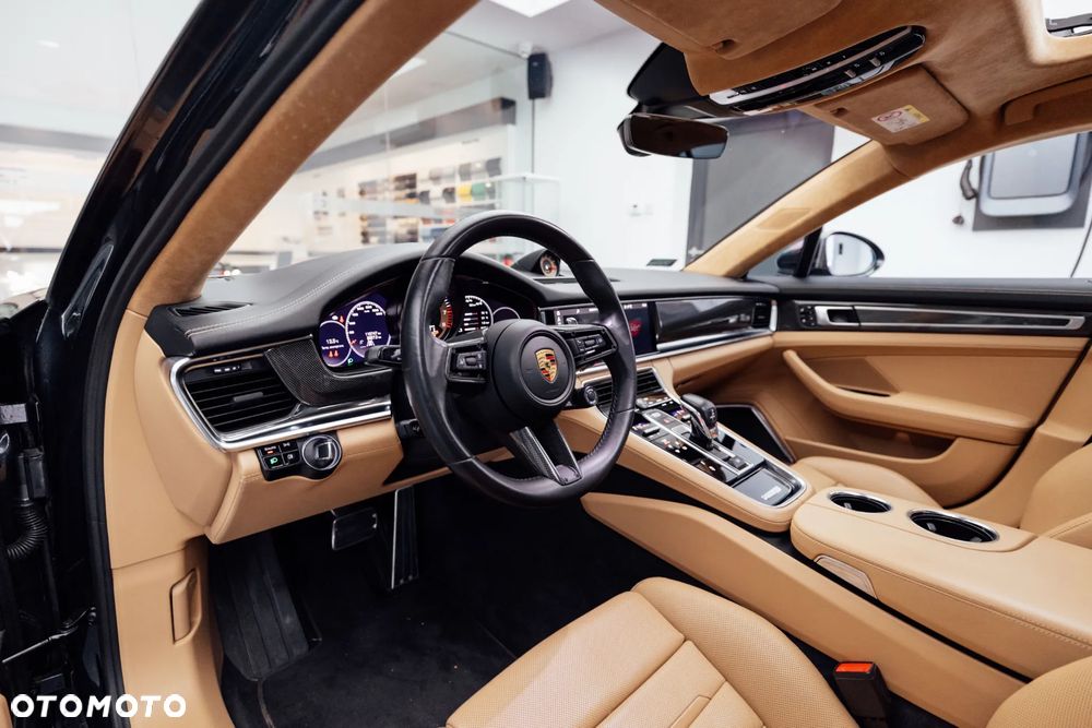 Porsche Panamera GTS - 35