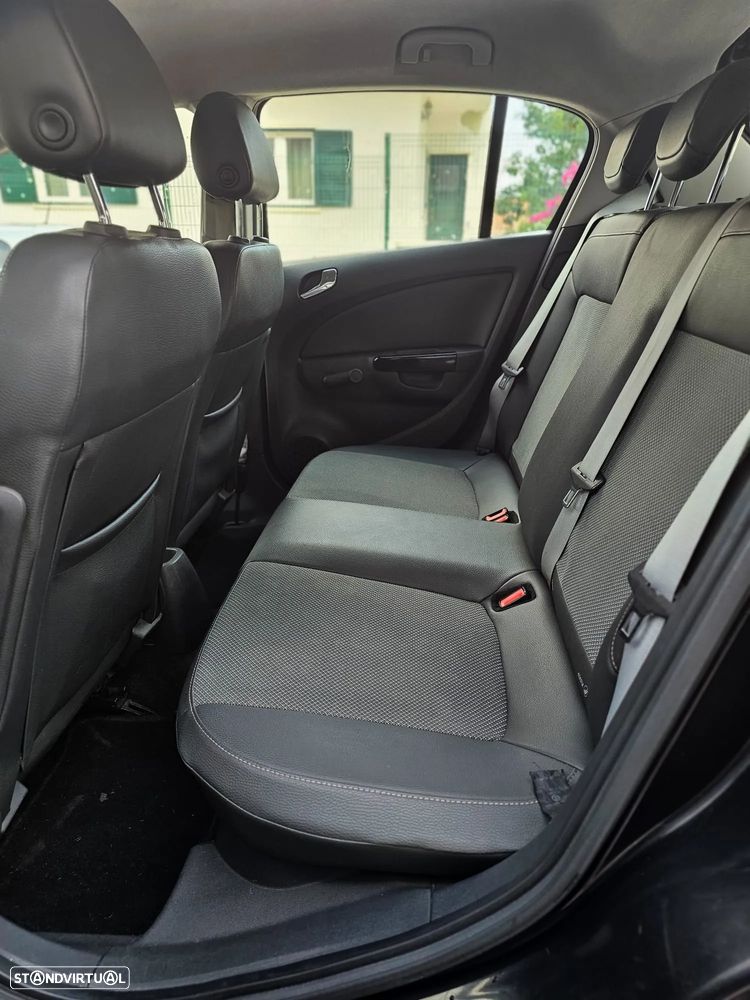 Opel Corsa 1.2 Cosmo - 14