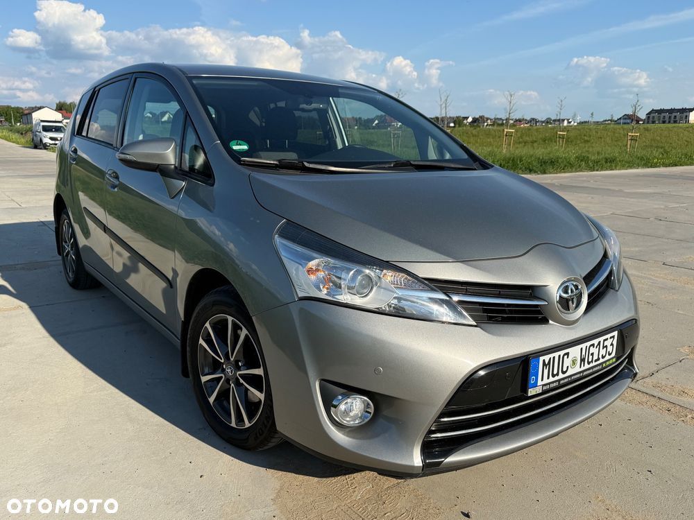 Toyota Verso 2.0 D-4D 5-Sitzer Executive - 12