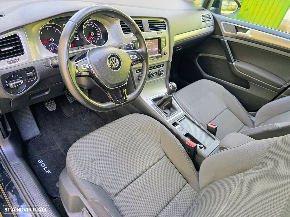 VW Golf Variant 1.6 TDi BlueMotion Confortline - 22