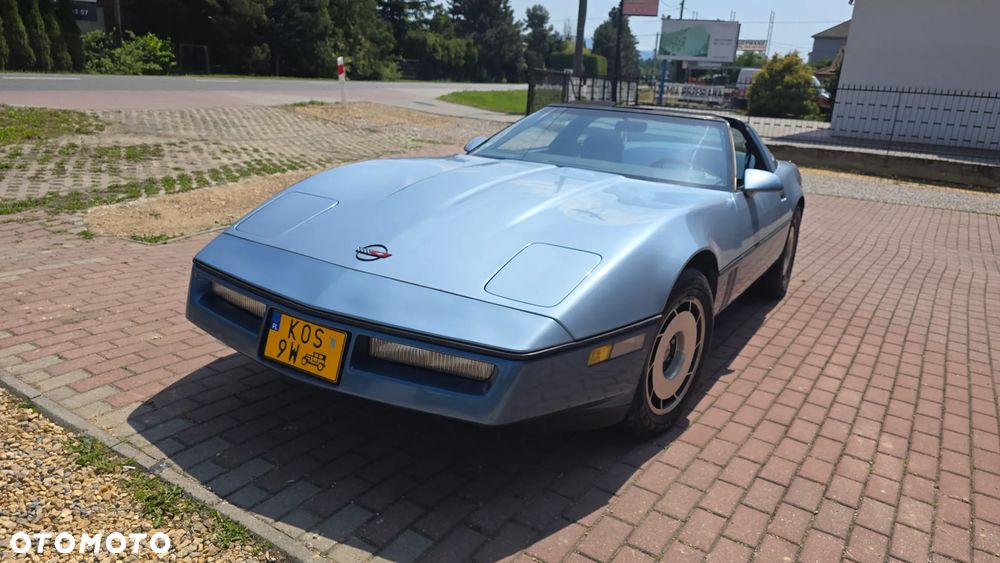 Chevrolet Corvette - 3