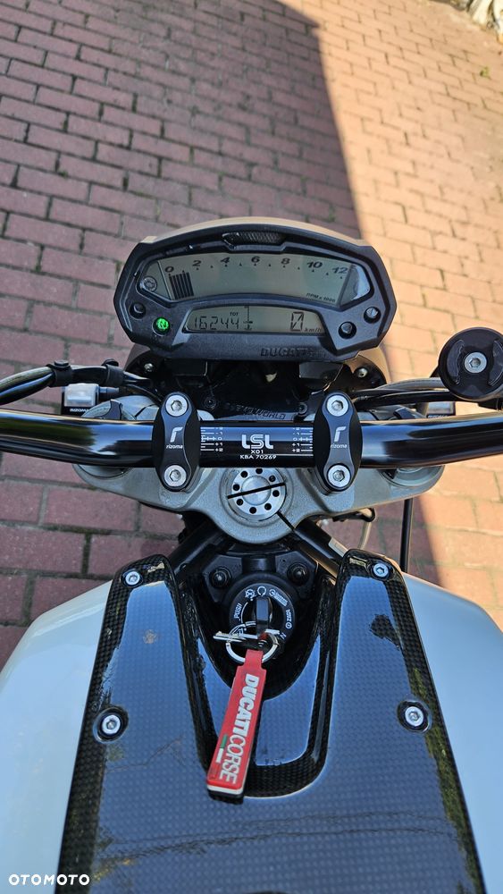 Ducati Monster - 14