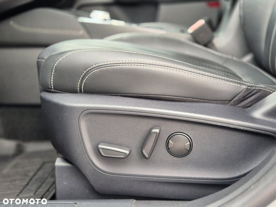 Ford Kuga - 29