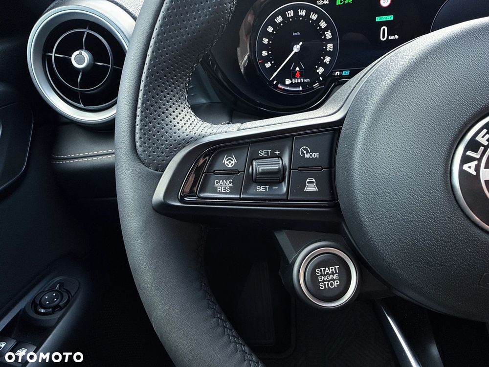 Alfa Romeo Tonale 1.5 T4 GSE mHEV Sprint DCT - 33