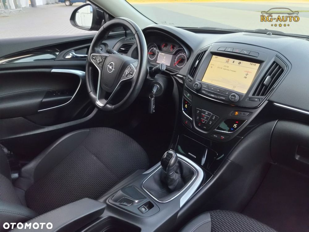 Opel Insignia - 19
