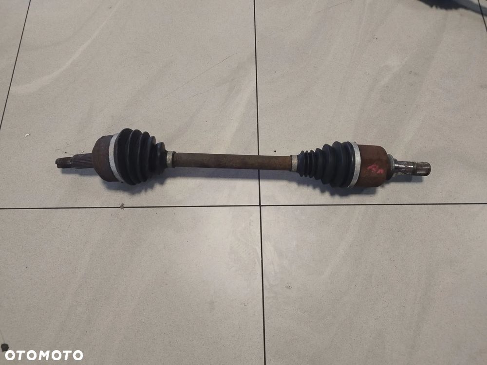 Półoś napędowa lewa krótka Master III Movano B NV400 2.3 DCI