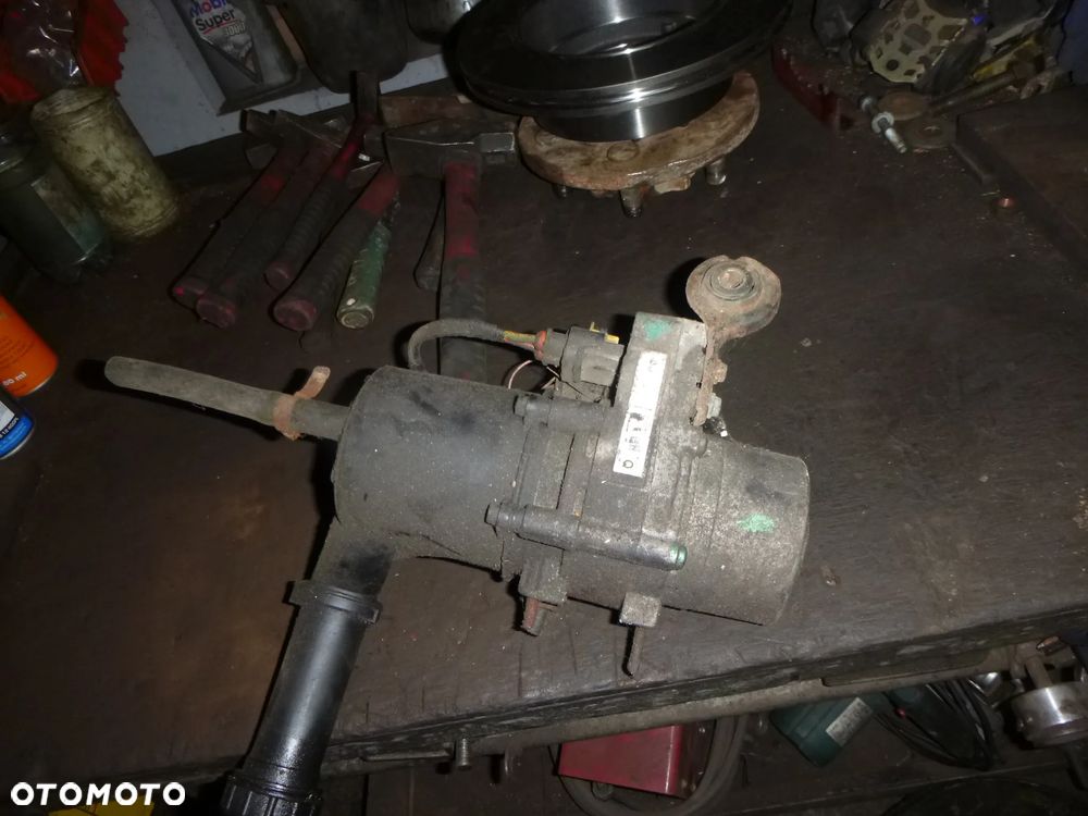 POMPA WSPOMAGANIA PEUGEOT CITROEN 1,6HDI 21602502 - 1