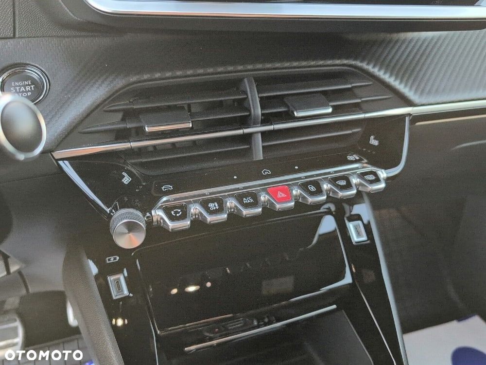 Peugeot 2008 1.2 PureTech GT S&S EAT8 - 17