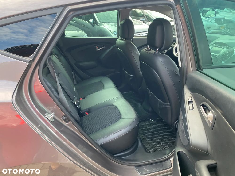 Hyundai ix35 - 11