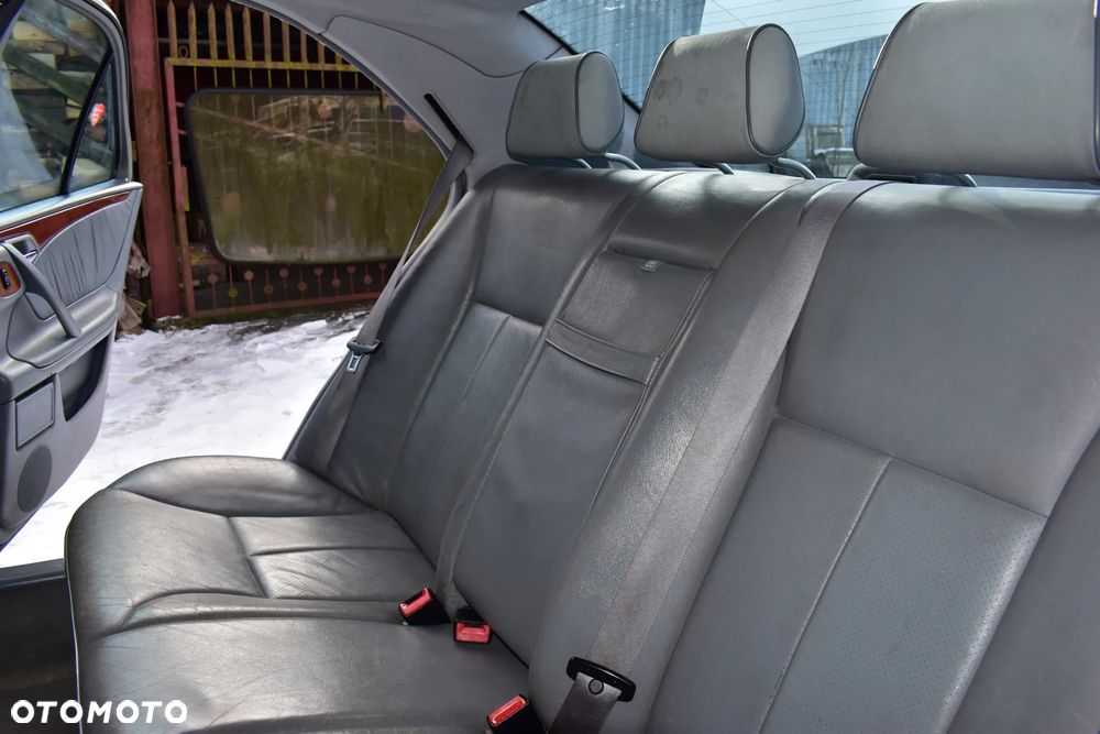 Mercedes-Benz Klasa E - 14