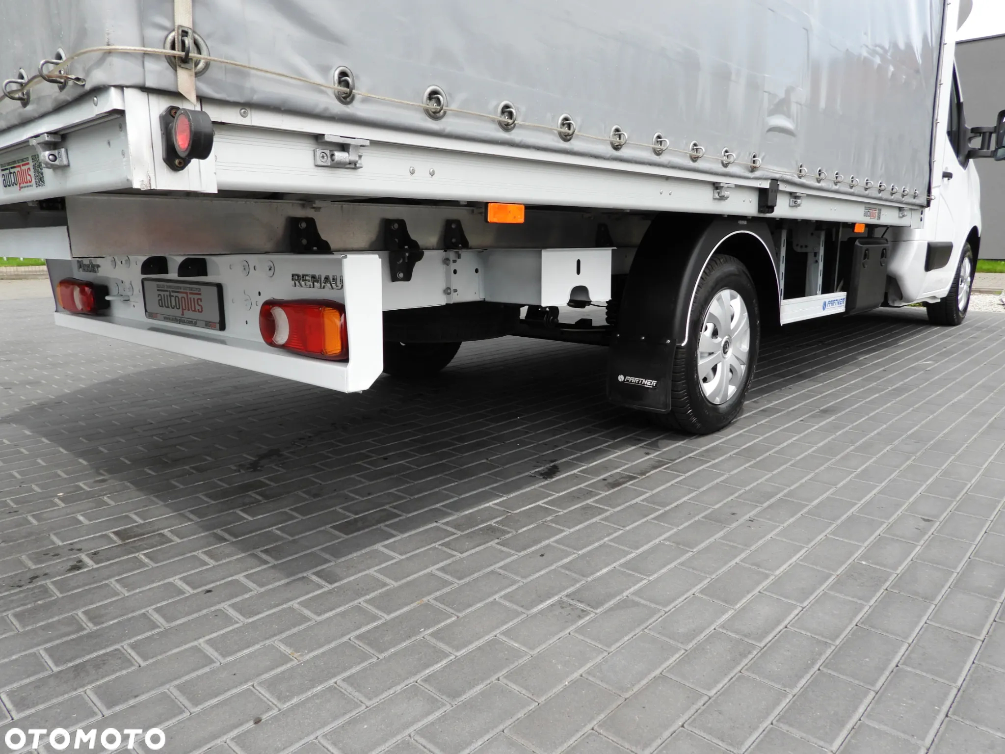 Renault MASTER  PLANDEKA 8 PALET WEBASTO TEMPOMAT LEDY PNEUMATYKA KLIMATYZACJA 165KM [ 416220 ] - 17
