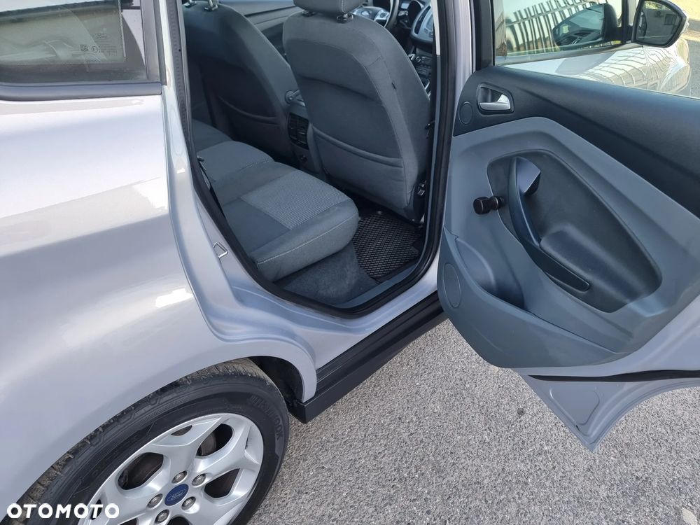Ford C-MAX - 12