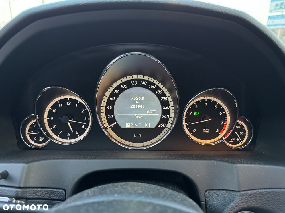 Mercedes-Benz Klasa E 350 7G-TRONIC - 27