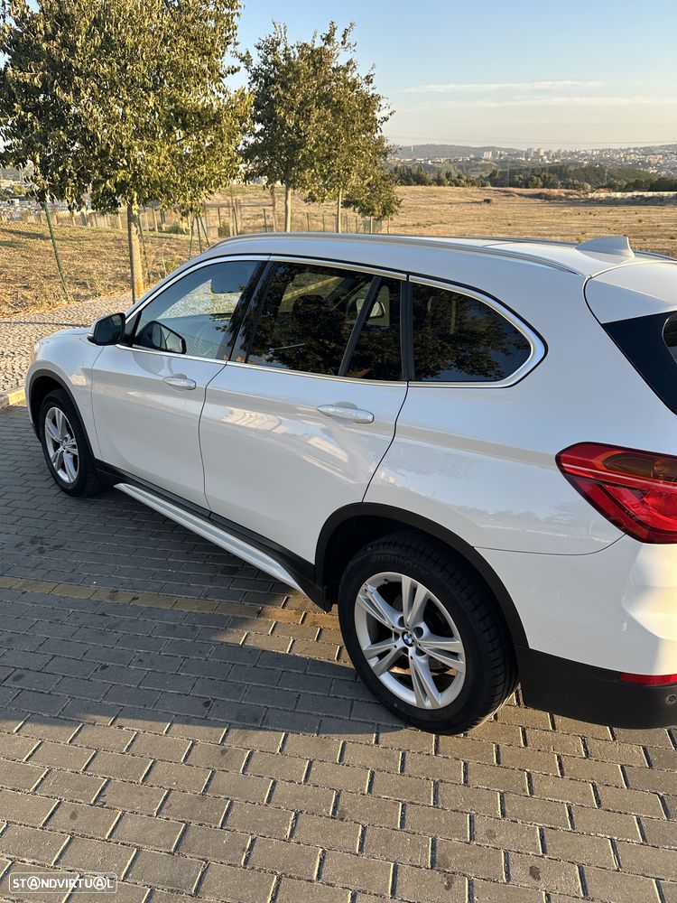 BMW X1 16 d sDrive Auto Line Sport - 5