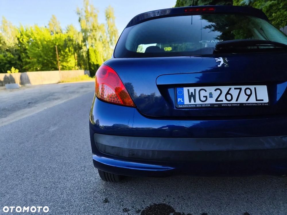 Peugeot 207 - 24