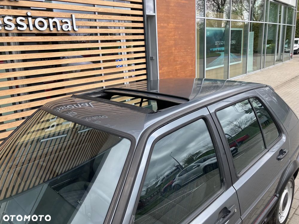 Volkswagen Golf 1.8 GTI - 4